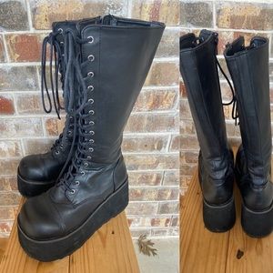 Demonia Goth Trashville platform  Boots Size 9.5 stomping rave lace up